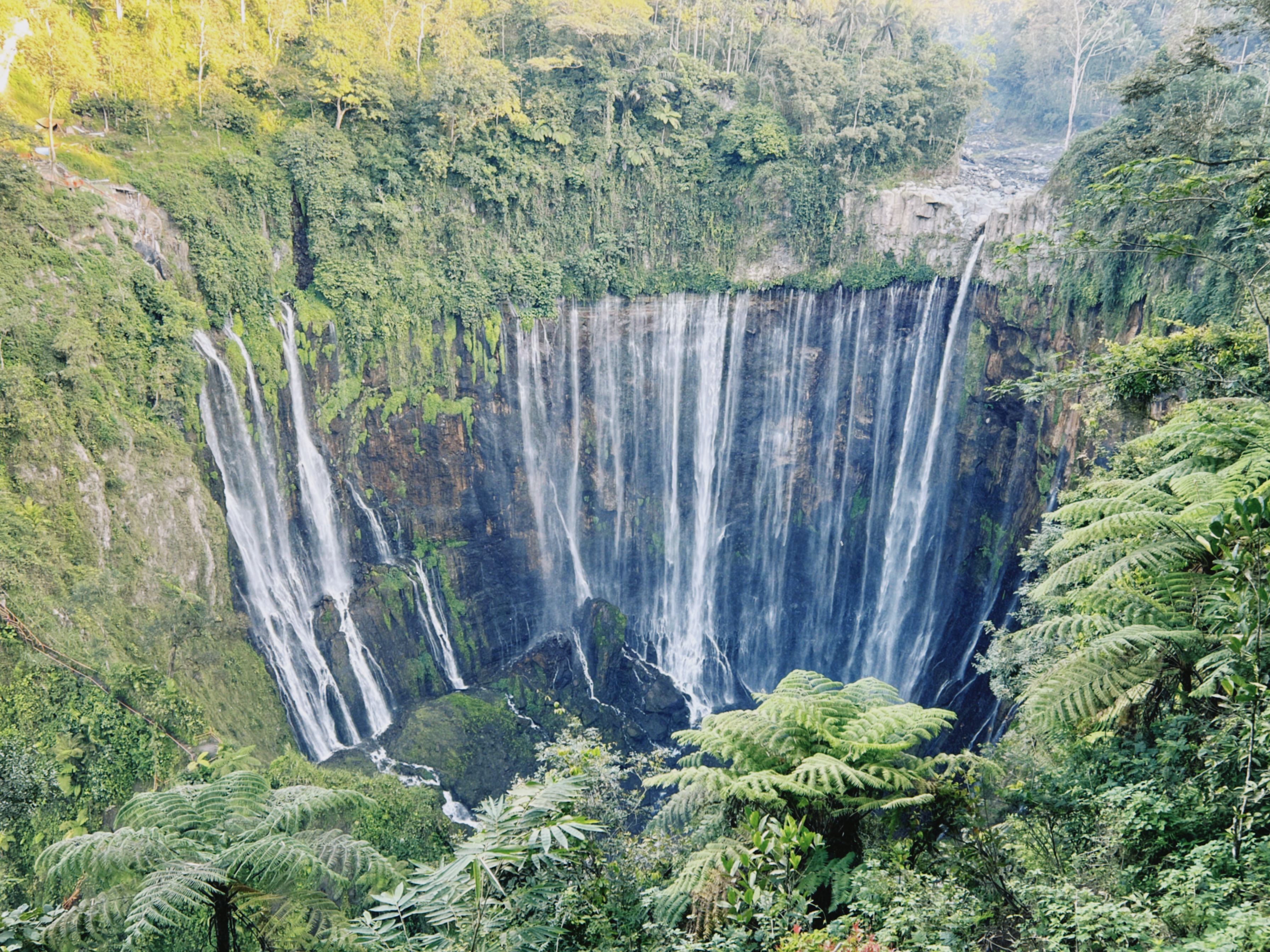 TUMPAKSEWU BROMO IJEN TOUR START FROM SURABAYA & FINISH AT BALI